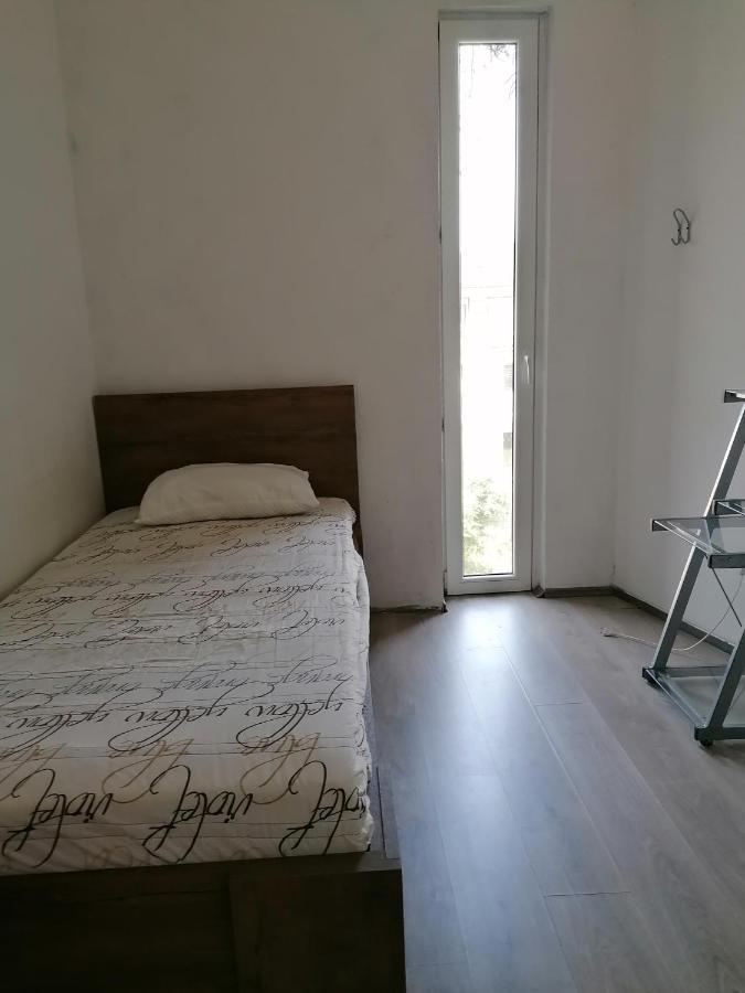 Sunflower Accommodation Любляна Екстериор снимка