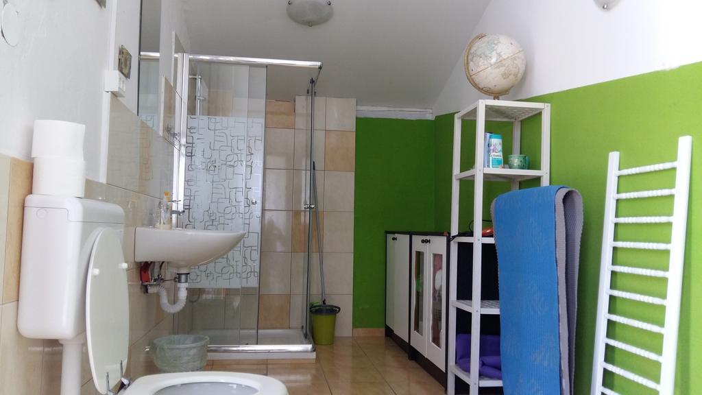 Sunflower Accommodation Любляна Екстериор снимка